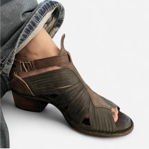 Freebird Arrow leather boho sandals - Picture 1 of 6